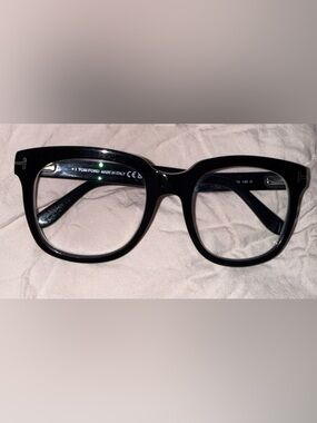 Tom Ford Black Round Optical Frames with Subtle Gold Accent